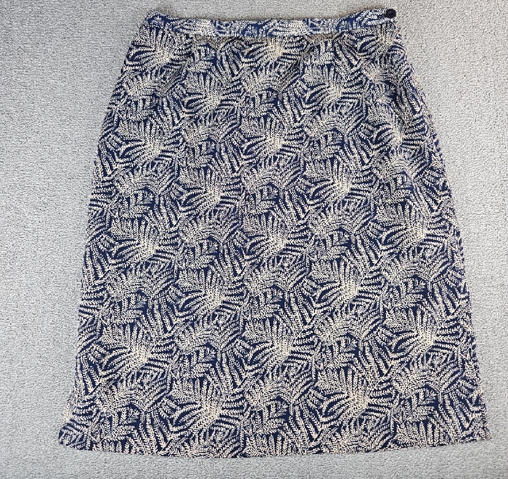 Talbots Navy and Cream Printed Pencil Skirt